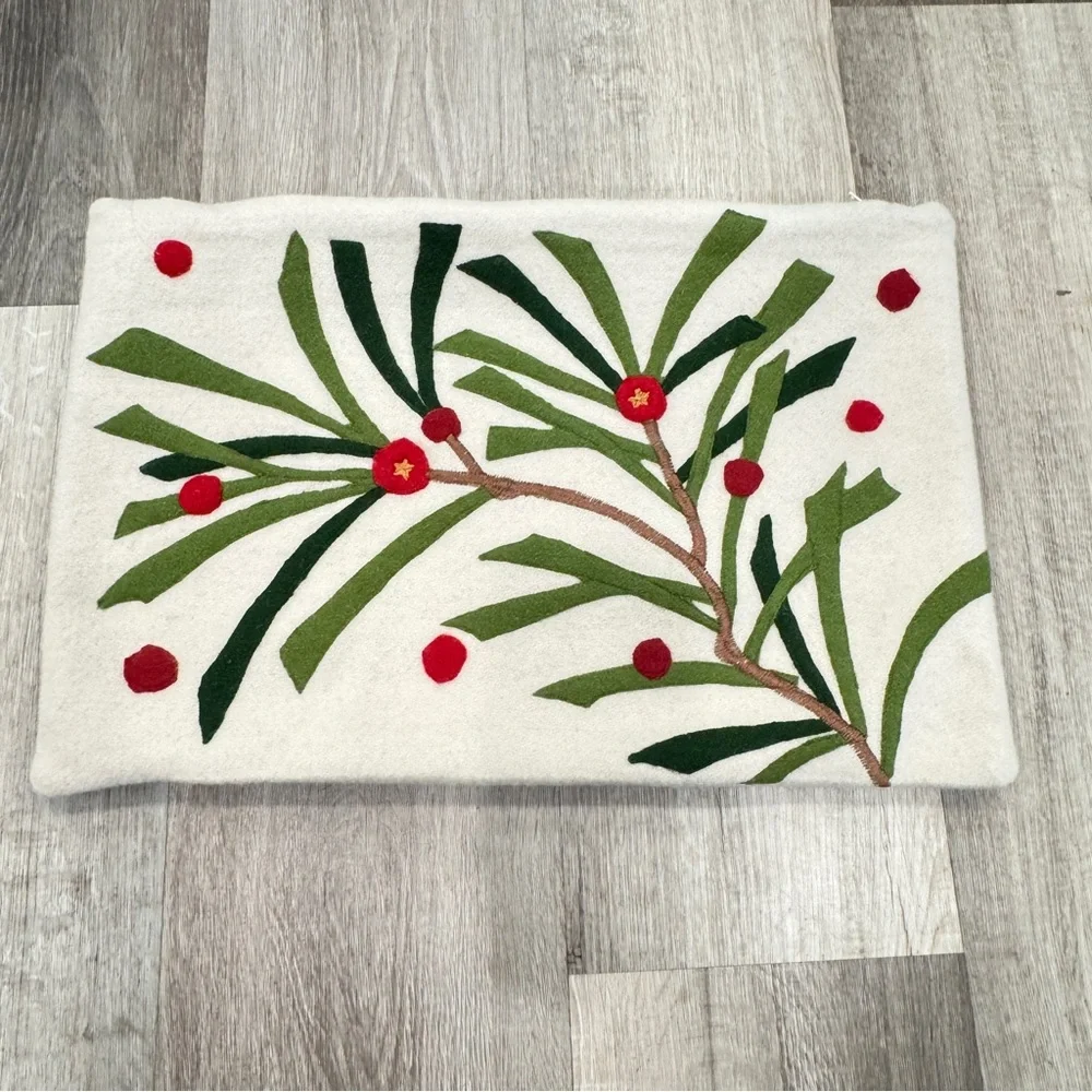 Crate&Barrel Alpine Wool Blend Accent Pillow Cover 12x18 Green Red Ivory Winter